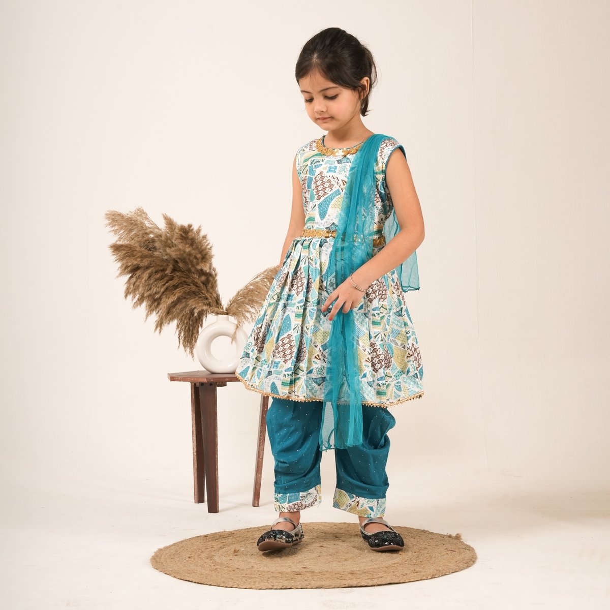 Girls Winter Ethnic Sherwani 013 — view 3